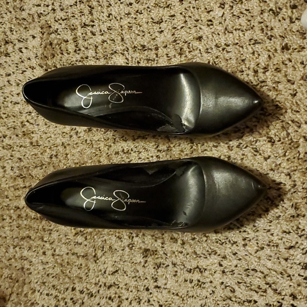 Jessica Simpson pointed heels